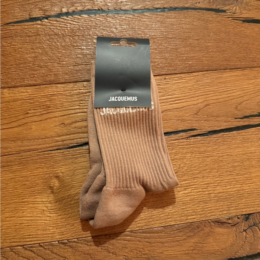 Jacquemus tan neutral socks